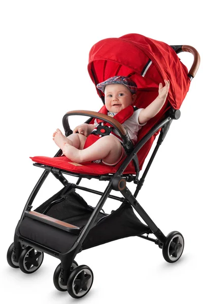 幸せなかわいいです赤ちゃん男の子で赤Pram準備ができている夏の散歩 — ストック写真