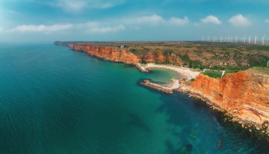 Bolata plajı Bulgaristan. Varna, Cape Kaliakra ve Albena yakınlarındaki egzotik körfez.