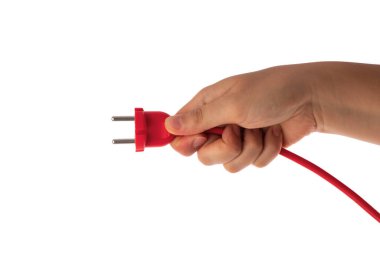 El tutuşu elektrik prizi beyaz arka planda izole edildi. Kırmızı kablo, elektronik..