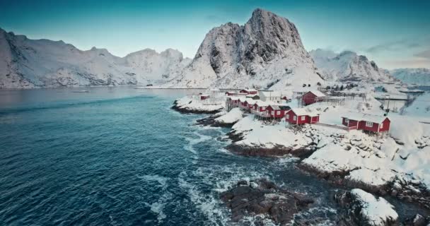 Resimli Balıkçı Köyü Deniz Karlı Dağlar Lofoten Adaları Norveç Güzel — Stok video
