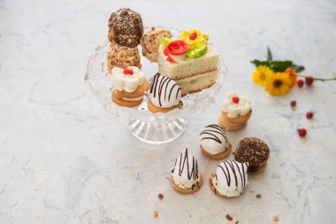 Farklı kek kompozisyon