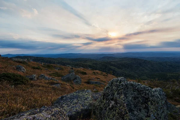 Altay dağlarında görünümünde Güzellik