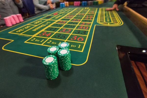 Casino, juegos de azar y entretenimiento concepto — Foto de Stock