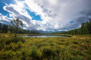 Altai Dağları 'ndaki göl