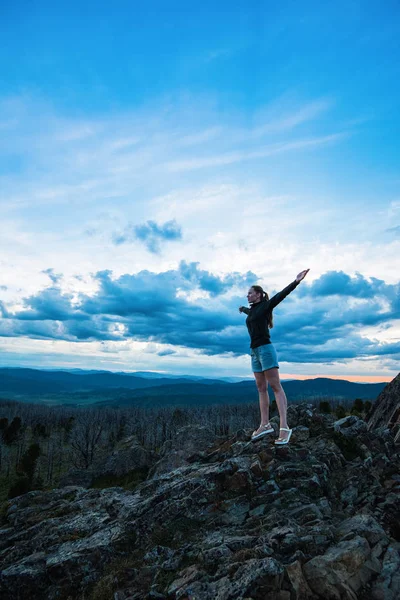 Concepto de viaje, arrendamiento y libertad — Foto de Stock