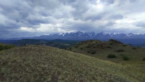 Kurai steppe and North-Chui ridge — Stock Video