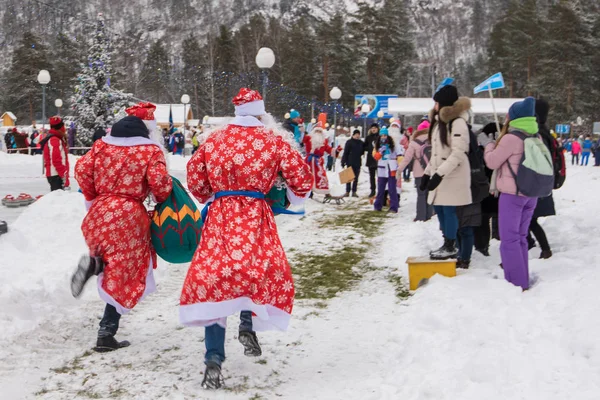 Altaiskaya zimovka vakantie - de eerste dag van de winter — Stockfoto