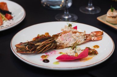 Lagustine tartar çanak