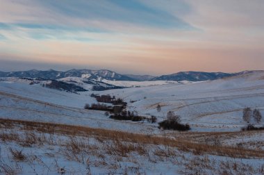 Altay Dağları kış yol
