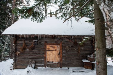 Antika ahşap barn house