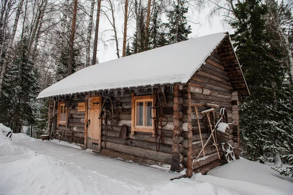アンティーク木造の納屋の家 — ストック写真