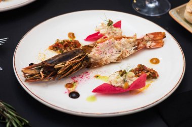 Lagustine tartar çanak