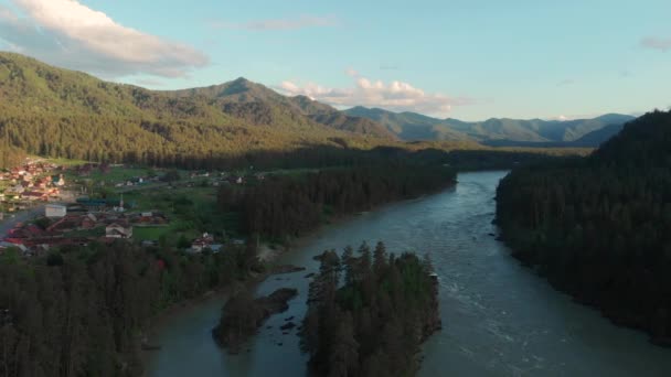 Vista aérea del río Katun — Vídeos de Stock