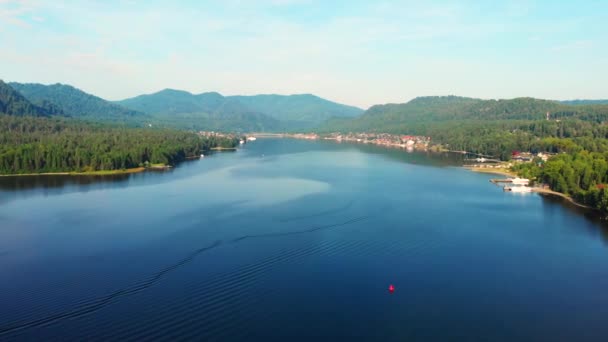 Aerial view of Lake Teletskoe — Stock Video