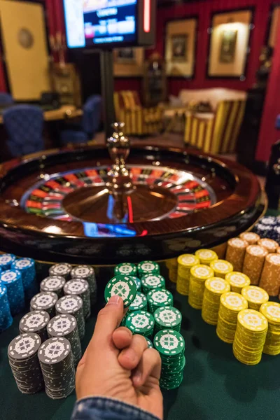 Casino, juegos de azar y entretenimiento concepto — Foto de Stock