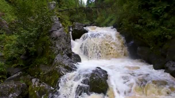 Waterfall in the Altai mountains. — Stock Video