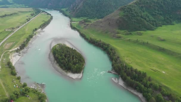 Vue aérienne de la rivière Katun — Video