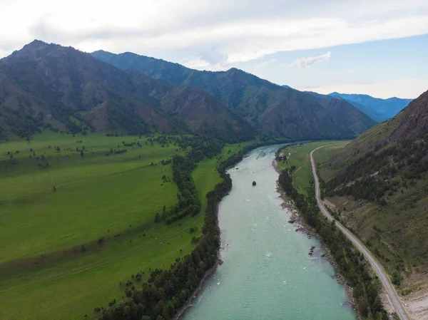 Luchtfoto van de Katun rivier — Stockfoto