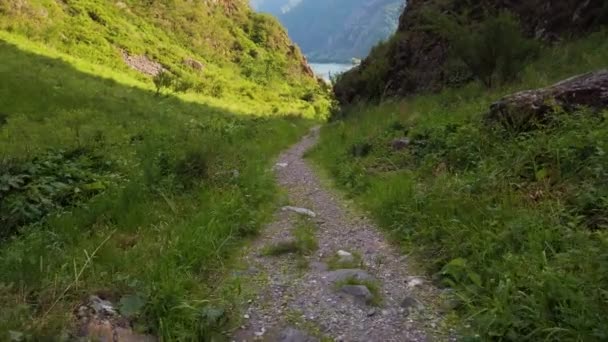 Skönhetskväll i bergen — Stockvideo