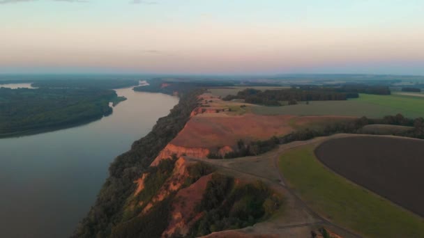 Flygfoto över floden Ob — Stockvideo
