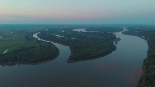 Widok z powietrza na rzekę Ob — Wideo stockowe