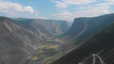 Altai dağ yolu geçidi.