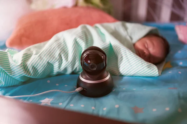 Купольная камера для детей — стоковое фото