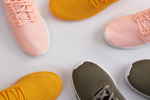 Desen renkli spor ayakkabı