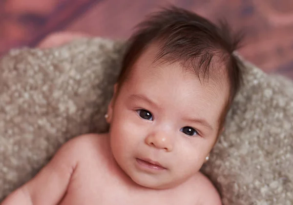 Retrato de menina pequena — Fotografia de Stock