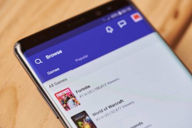 Arama çubuğu seğirme hizmet