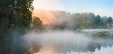 Sonbahar sabahı. Sonbahar sahne.