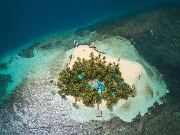 Renkli Karayip Denizi arka plan