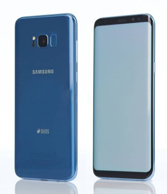 Smasung gökada s8 artı yan görünüm