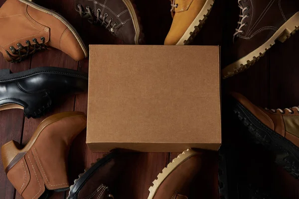 Чистая коробка из-под обуви — стоковое фото