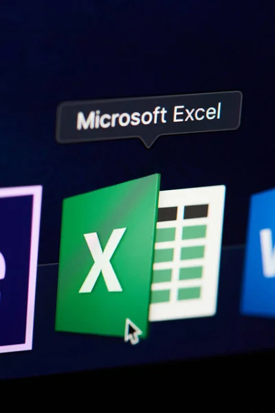 微软办公室在屏幕上的 excel 图标 — 图库照片