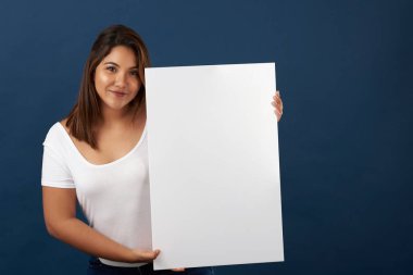 Beyaz büyük afiş çok İspanyol kadın