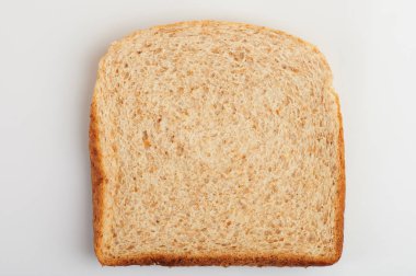 Bir dilim kepekli ekmek