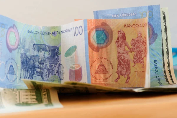 Nikaragua para birimi para teması — Stok fotoğraf