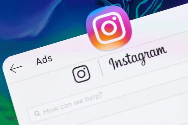 Instagram ads app — Stock Photo, Image