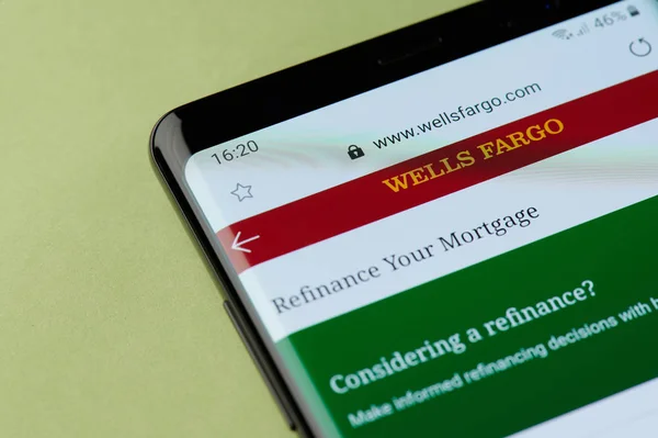 Wells Fargo refinance mortgage — 스톡 사진