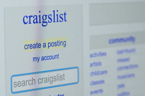 Create post in craigslist — Stock Photo, Image