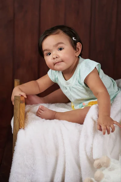 Retrato de linda menina — Fotografia de Stock