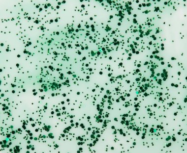 Şeffaf ışıltı yeşil boya leke izole