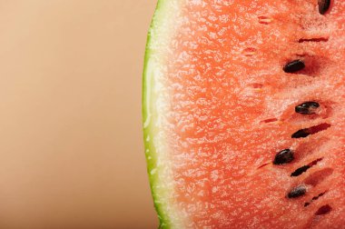 Taze sulu karpuz parçası