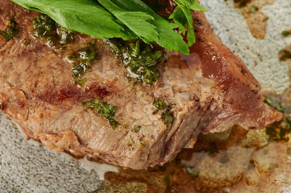 Corte fresco de carne grelhada — Fotografia de Stock