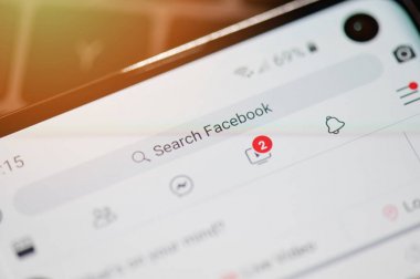 facebook çubuğunda ara