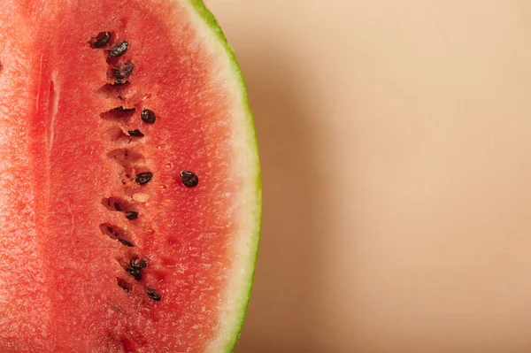 Peça fresca de melancia com sementes — Fotografia de Stock