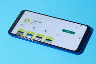 Mobil Snapchat uygulaması yükleniyor