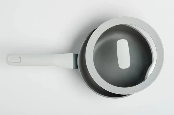 Серый Открытый Кухонный Горшок Ручкой Изолированной Белом Фоне — стоковое фото