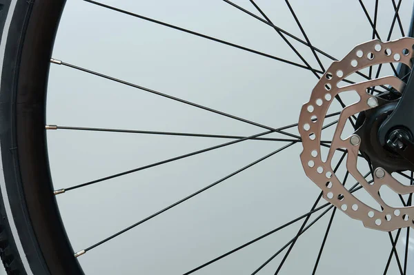 Modern Break Bicycle System Front Wheel Close View — Stock Photo, Image